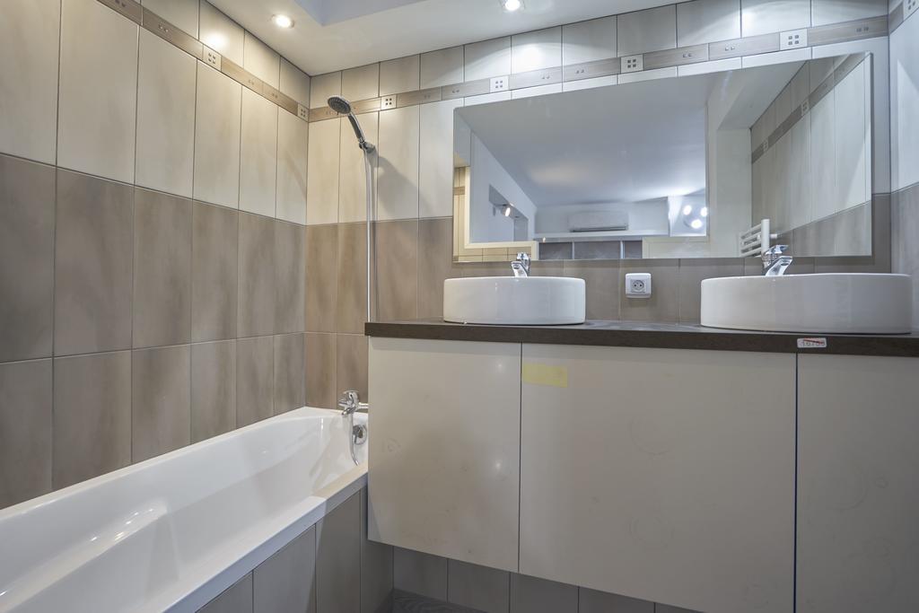 Capucine Duplex Apartment La Ciotat Bagian luar foto